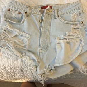 Signature 8 High waisted light wash jean shorts